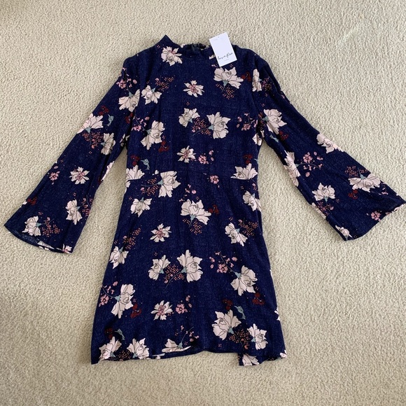 love, Fire Dresses & Skirts - NWT Navy blue, bell-sleeved, short dress
